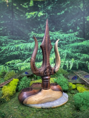 Подсвечник алтарный «Трезубец ☥ 031» (дерево Соно, аметист, 3 свечи) | Ручная работа Бали