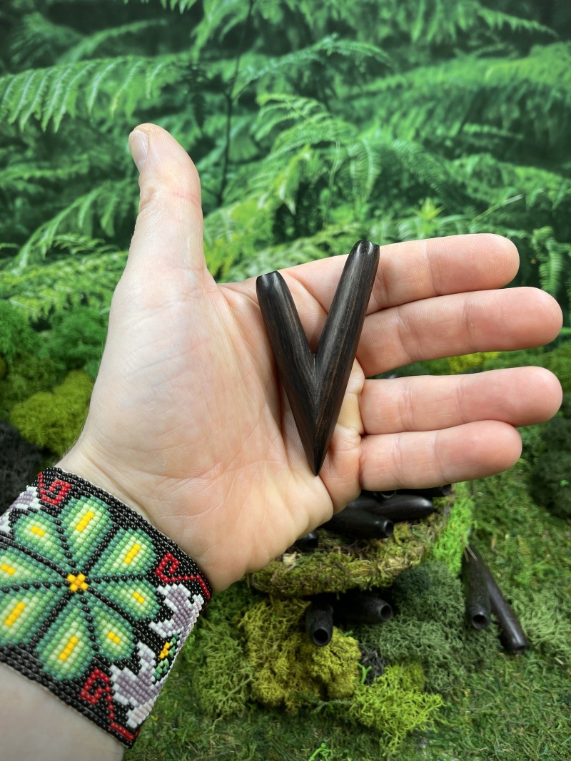 Курипи из дерева Эбен