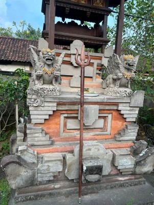 Трезубец (Тришула) с Аметистом ☥ II, из дерева Соно ручной работы.