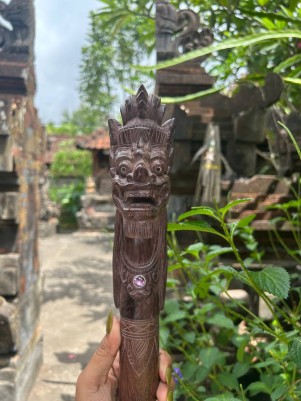 Посох Баронг ☥ I: Страж Света, с Аметистом, из дерева Соно, ручная работа.