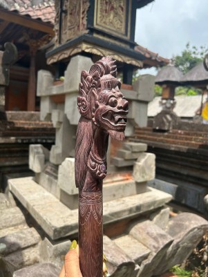 Посох Баронг ☥ I: Страж Света, с Аметистом, из дерева Соно, ручная работа.